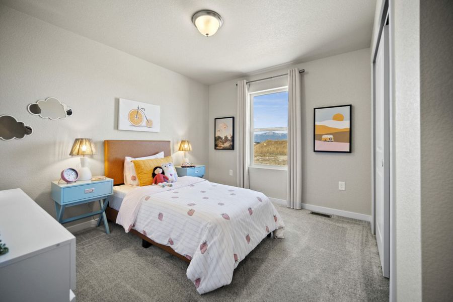 Furnished interior in a model home at Aspen Meadows – Townhomes in Colorado Springs (Image 15). Furnished interior in a model home at Aspen Meadows – Townhomes in Colorado Springs (Image 15).