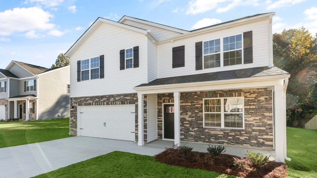 Front exterior of a home in the Southbury community, located in Carthage, NC (Image 10).