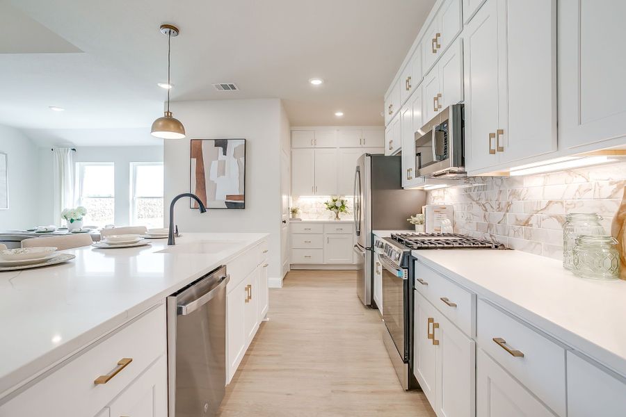 Furnished interior in a model home at Creekside in Royse City (Image 86).