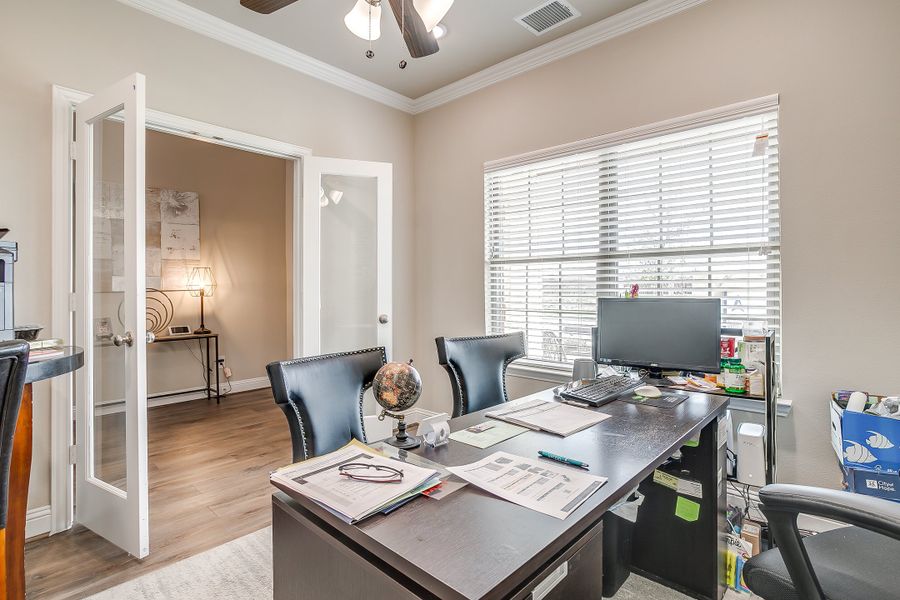 Furnished interior in a model home at Summerwood in Red Oak (Image 20). Furnished interior in a model home at Summerwood in Red Oak (Image 20).
