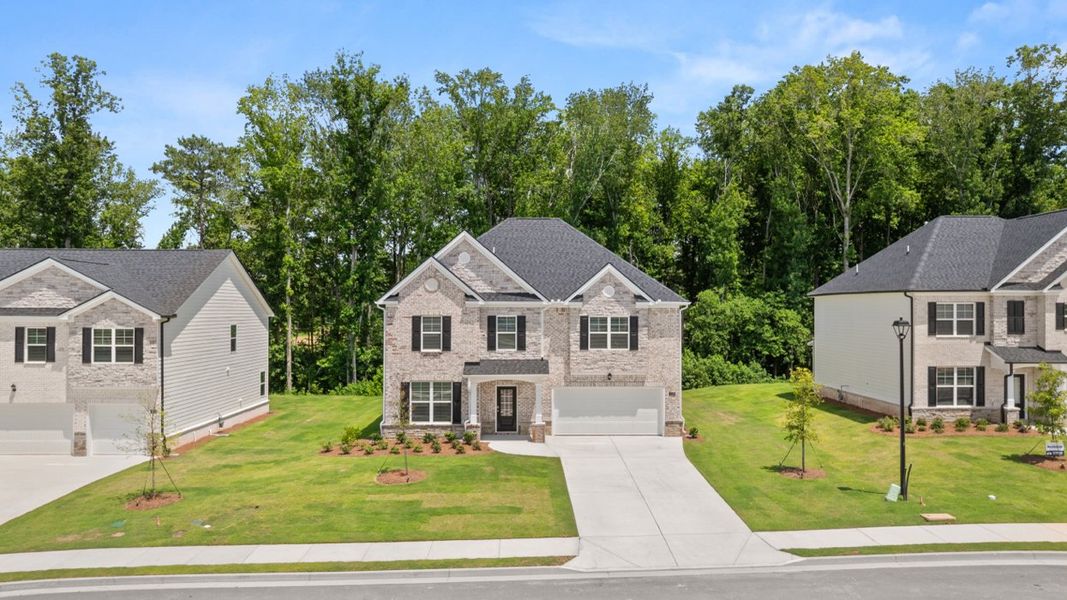 Front exterior of a home in the Independence community, located in Loganville, GA (Image 13).