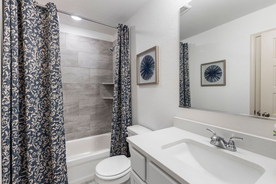 Furnished interior in a model home at Hartrick Ranch in Temple (Image 12).