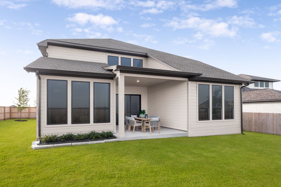 Exterior details of a home in The Parklands, Santa Clara (Image 4).