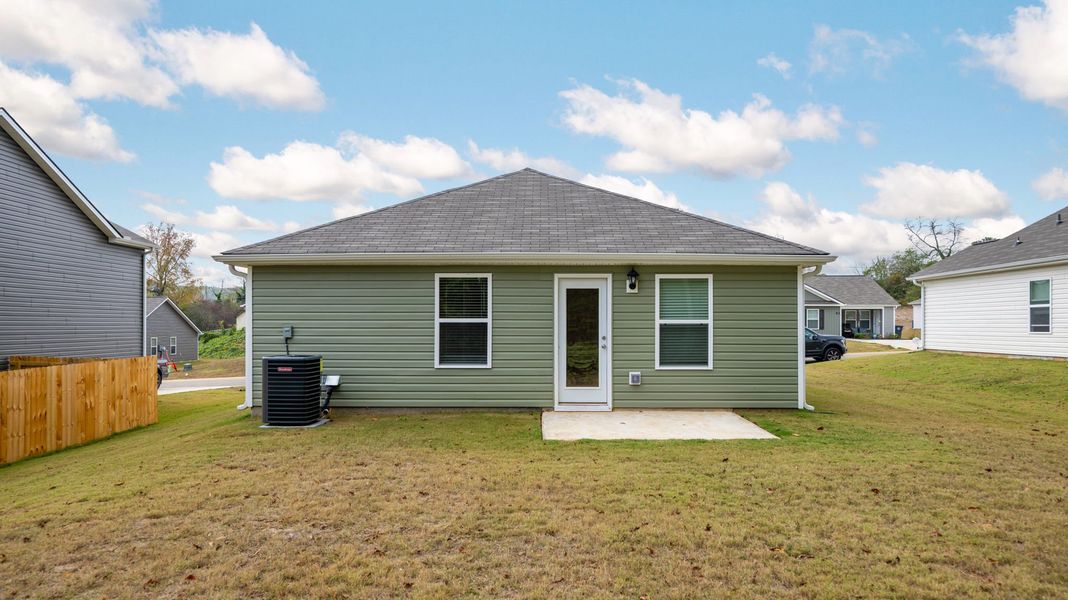 Exterior details of a home in Lake Terrace, LaFayette (Image 14).