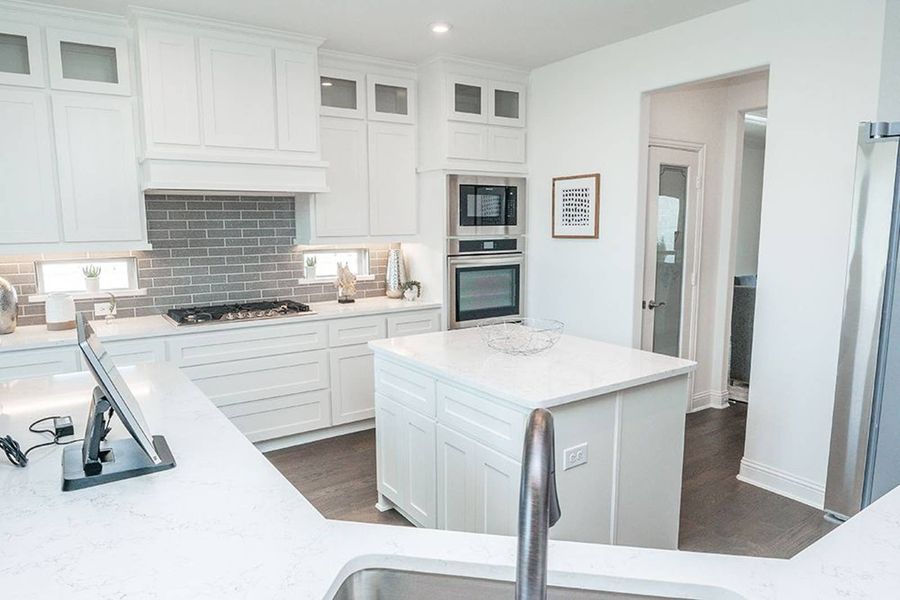 Furnished interior in a model home at Broadmoor Estates in Ovilla (Image 9).