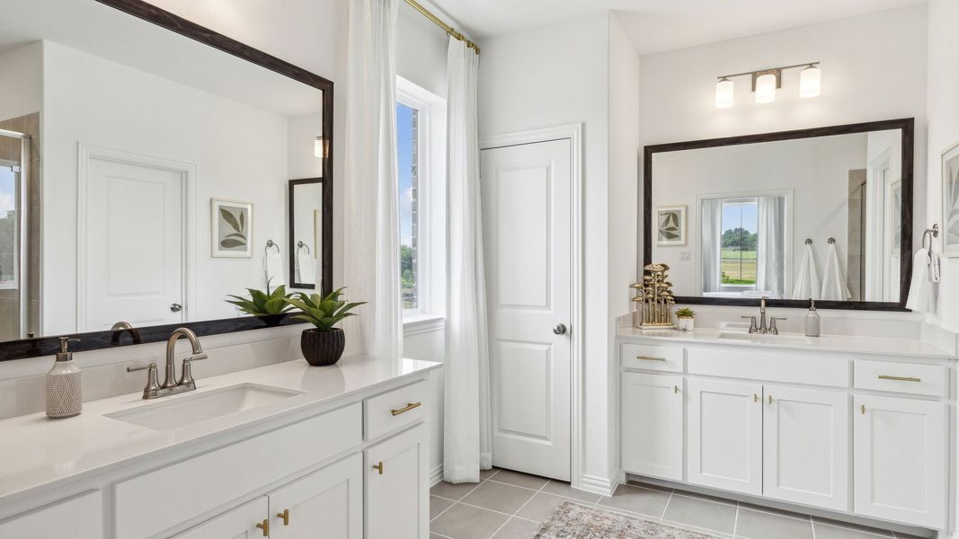 Furnished interior in a model home at Painted Tree – Woodland District in McKinney (Image 37).