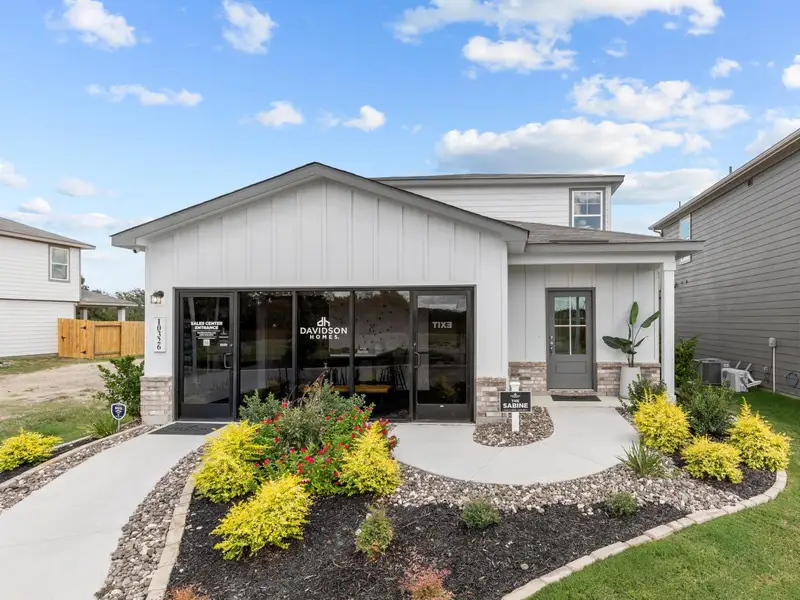 Exterior details of a home in Applewhite Meadows, San Antonio (Image 3).