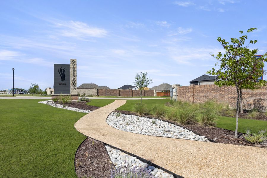 Image 33 of the Walden Pond community in Forney, TX.