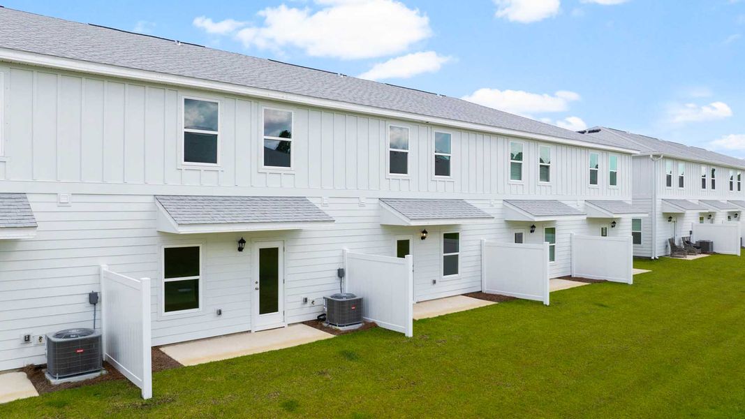 Front exterior of a home in the Bayside at Ward Creek community, located in Panama City Beach, FL (Image 10).