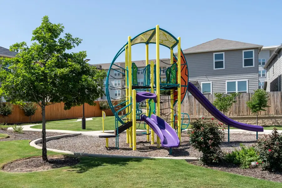 Community amenity available to residents of Villas at Presidio in San Antonio (Image 4).