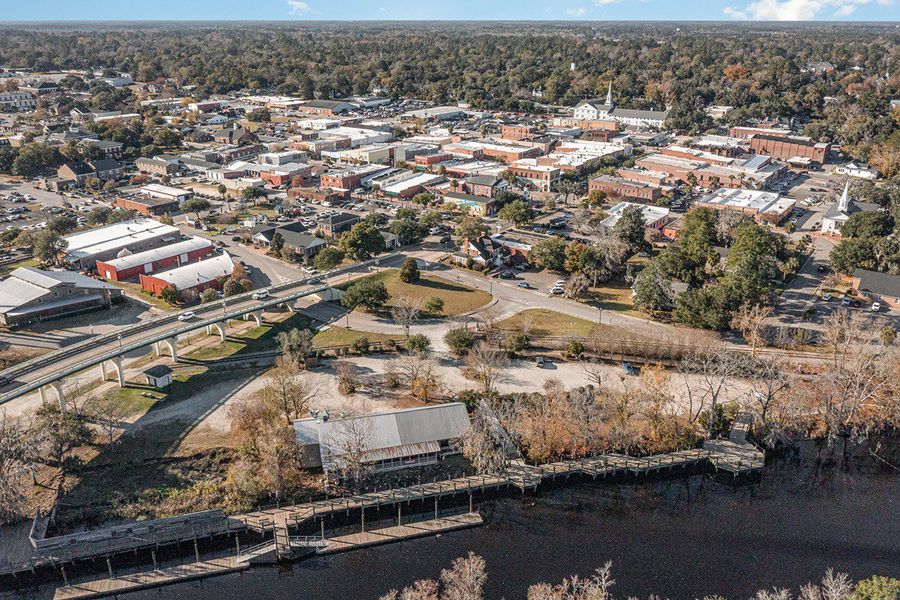 Image 29 of the Kingston Bay community in Conway, SC.