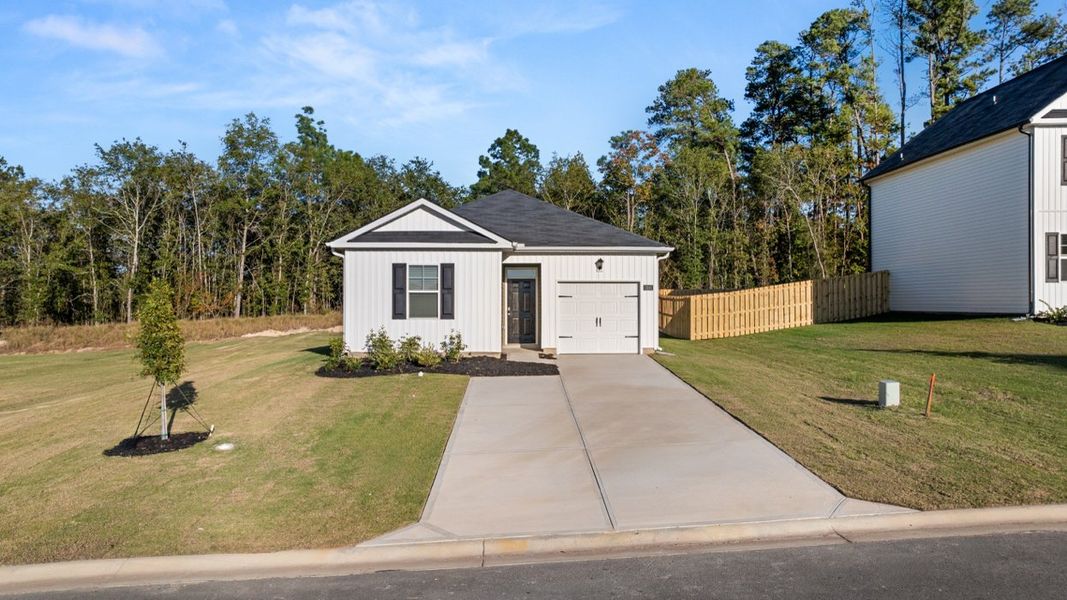 Front exterior of a home in the Bellemeade Landing community, located in Augusta, GA (Image 2). Front exterior of a home in the Bellemeade Landing community, located in Augusta, GA (Image 2).