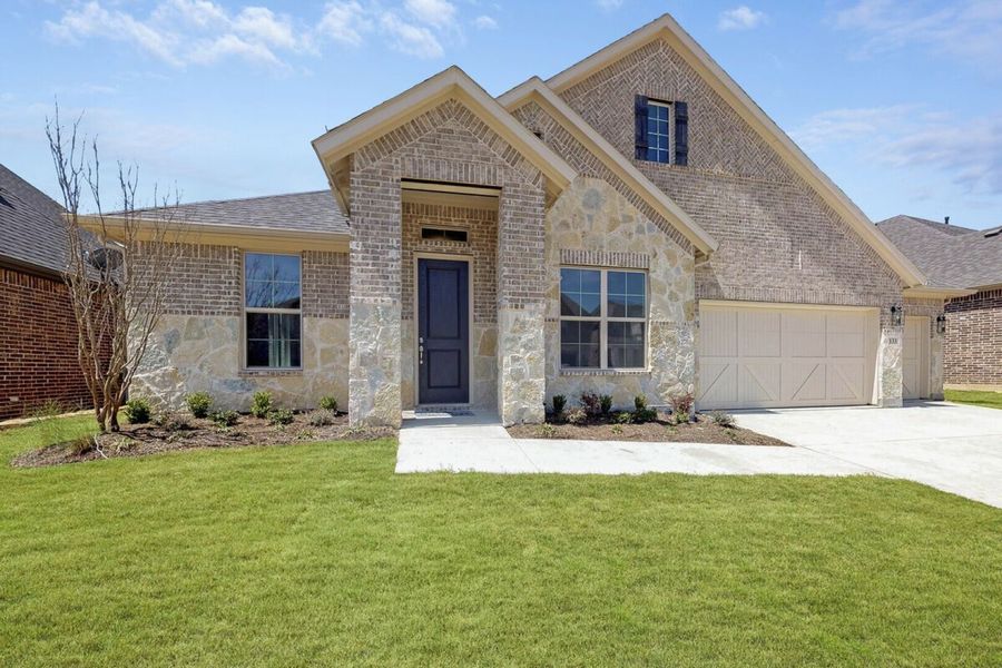 Image 2 of the Shadow Creek Estates community in Hickory Creek, TX.