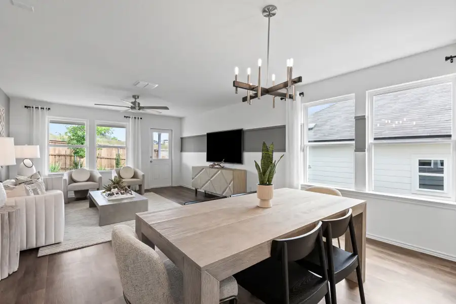 Fentress Model Dining  Area