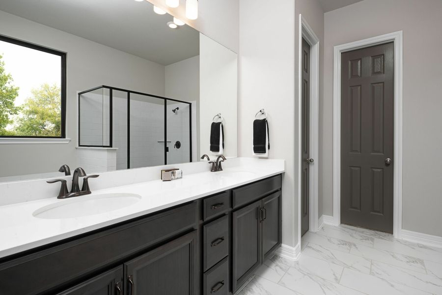 Image 23 of the Lakes of Bella Terra West community in Richmond, TX.