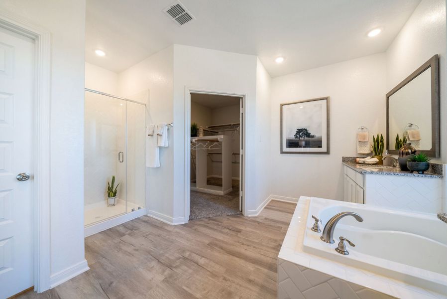 Jordans Ranch - Madison - Primary Bathroom Jordans Ranch - Madison - Primary Bathroom