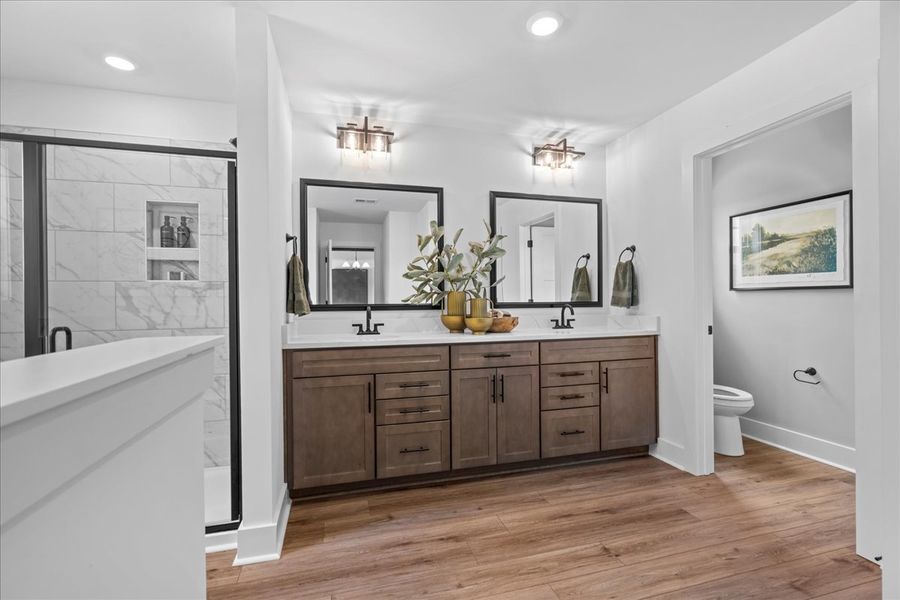 Bradley II - Master Bath