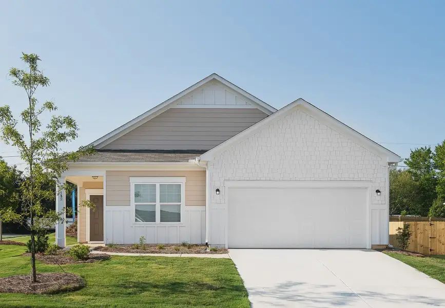Front exterior of a home in the Crescent Pointe community, located in Carrollton, GA (Image 3).