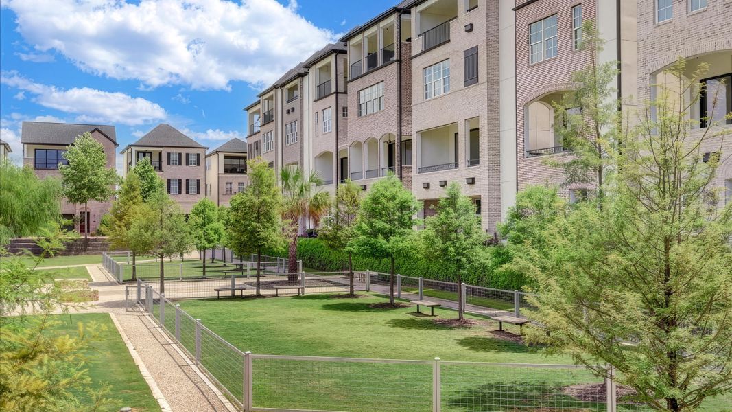 Image 11 of the Cottage Grove Lake Phase 2 community in Houston, TX.