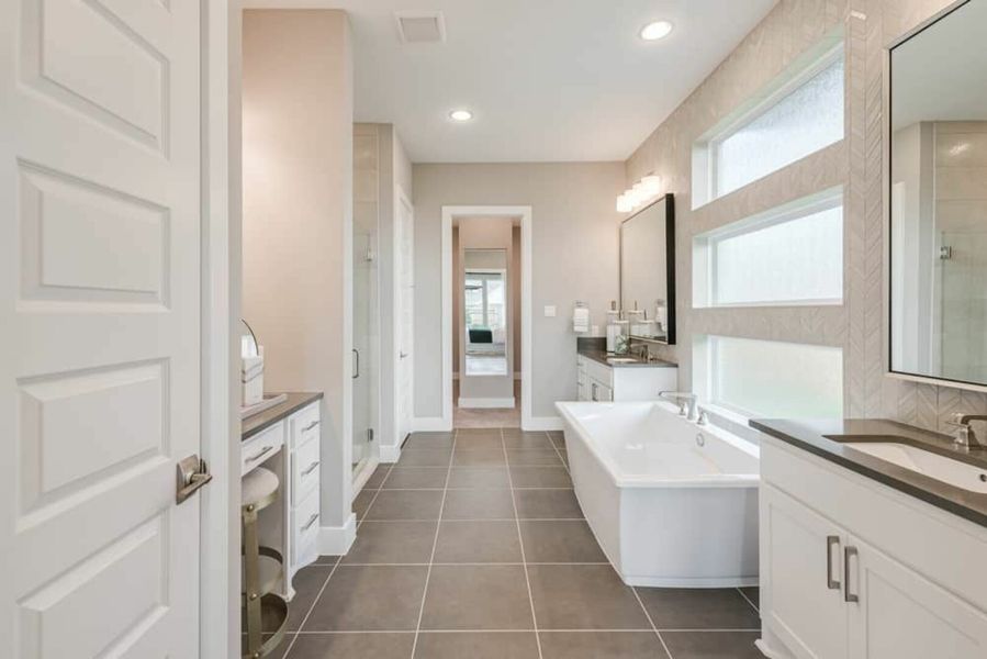 Image 18 of the Grayson Woods 60' community in Katy, TX.