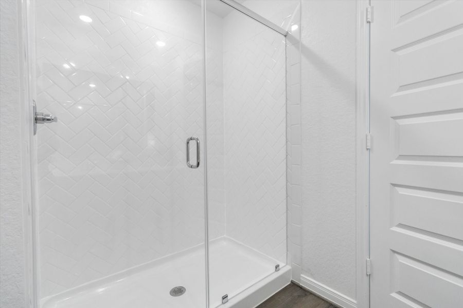 Applewhite Meadows Model - Vail - Primary Bathroom