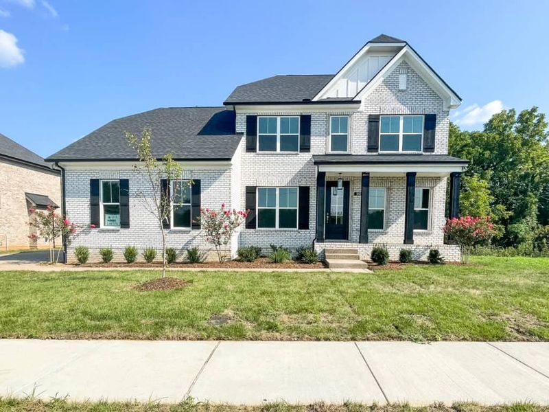 Front exterior of a home in the Saundersville Station community, located in Hendersonville, TN (Image 4).