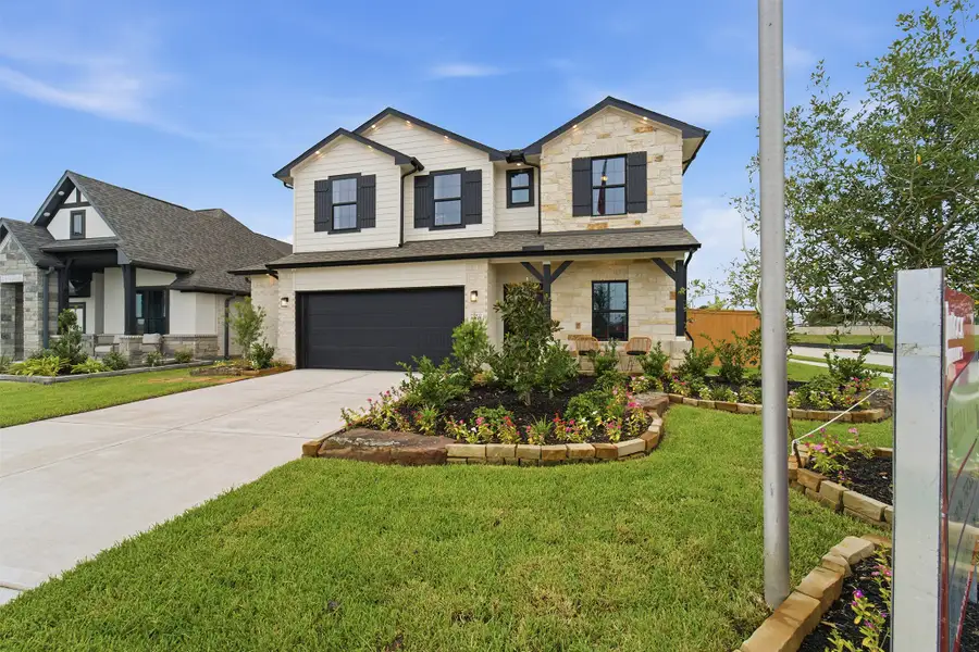 Front exterior of a home in the Sierra Vista community, located in Rosharon, TX (Image 3). Front exterior of a home in the Sierra Vista community, located in Rosharon, TX (Image 3).