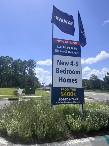 Explore new 4-5 bedroom homes at Holstein Crossing: Holstein Crossing 50s by Lennar, Green Cove Springs, FL.