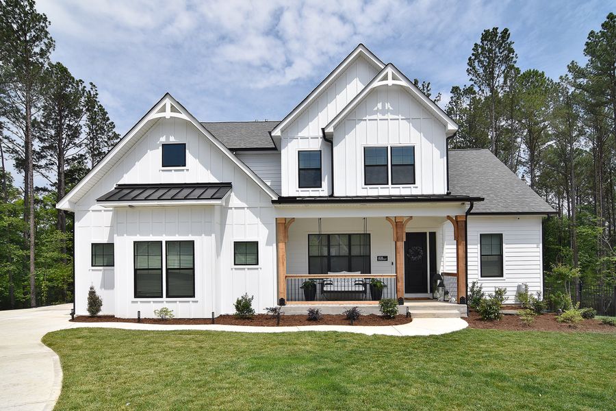 Front exterior of a home in the Deer Brook community, located in Mooresville, NC (Image 6). Front exterior of a home in the Deer Brook community, located in Mooresville, NC (Image 6).
