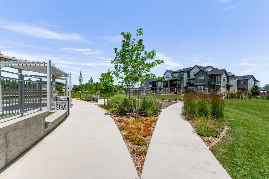 Front exterior of a home in the Arras Park community, located in Thornton, CO (Image 18).