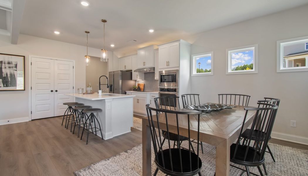 Furnished interior in a model home at Kentmere in Auburn (Image 22).