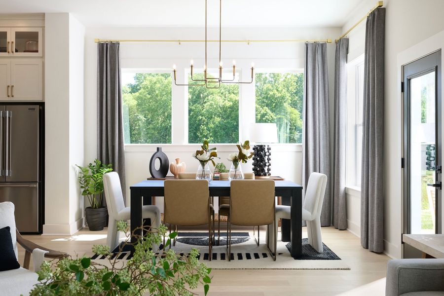 Furnished interior in a model home at Heritage Green – The Signature Collection in Columbia (Image 7). Furnished interior in a model home at Heritage Green – The Signature Collection in Columbia (Image 7).