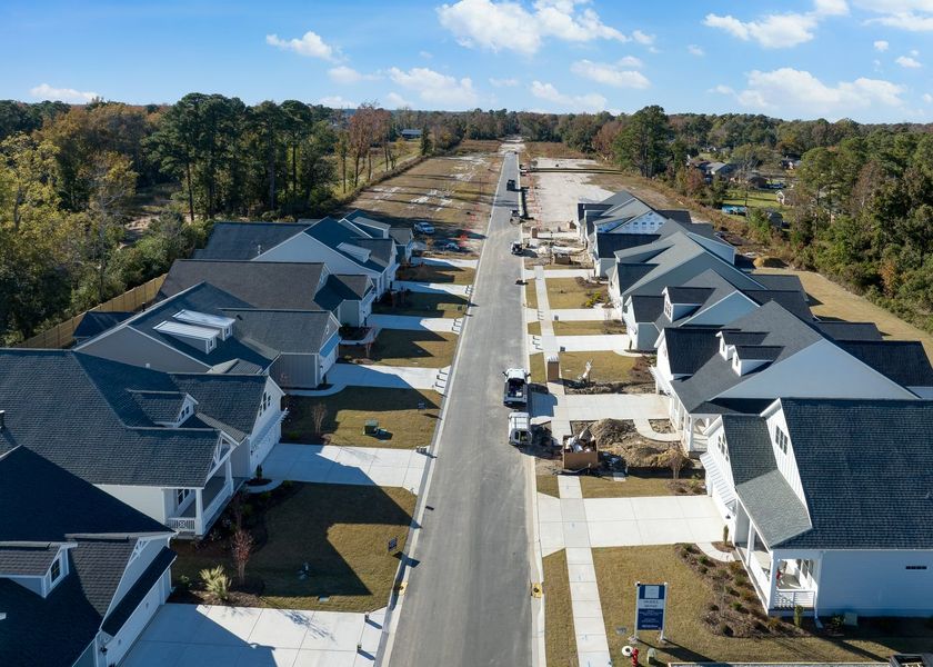 Aerial view of the Riverside Cove community in Wilmington, NC, showing layout and nearby surroundings (Image 11). Aerial view of the Riverside Cove community in Wilmington, NC, showing layout and nearby surroundings (Image 11).