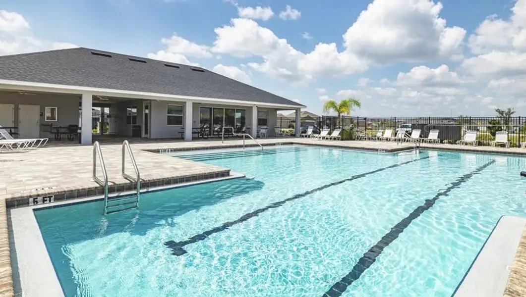 Community amenity available to residents of Riverstone in Lakeland (Image 4).