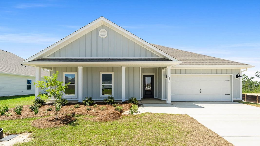 Front exterior of a home in the Titus Park community, located in Panama City, FL (Image 28).