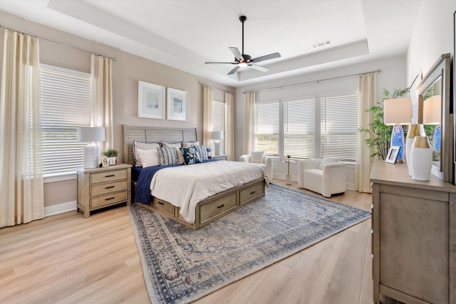 Furnished interior in a model home at Creekview Addition in Van Alstyne (Image 28). Furnished interior in a model home at Creekview Addition in Van Alstyne (Image 28).