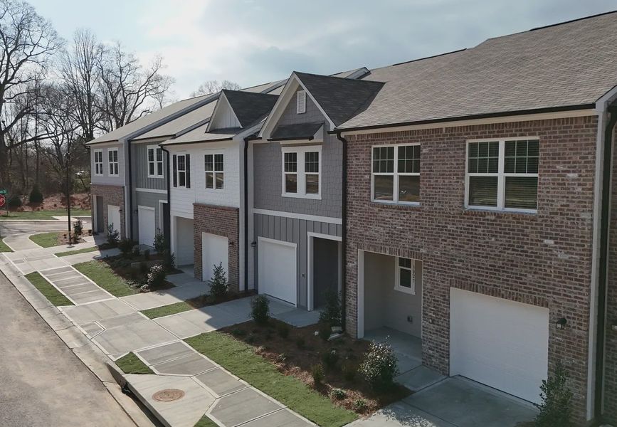 Front exterior of a home in the Kingston Cove community, located in Auburn, GA (Image 4).
