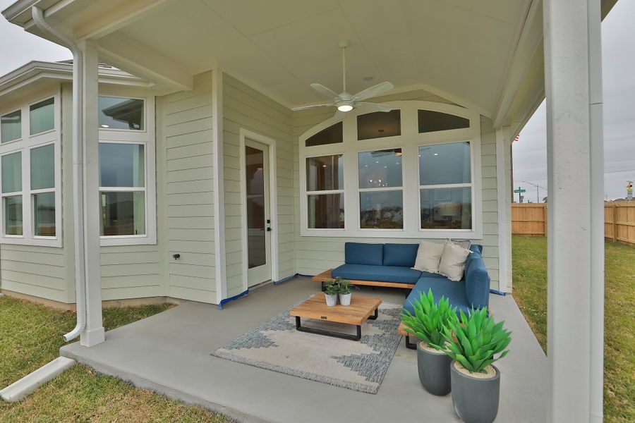 Exterior details of a home in Brewster Pointe, College Station (Image 2). Exterior details of a home in Brewster Pointe, College Station (Image 2).