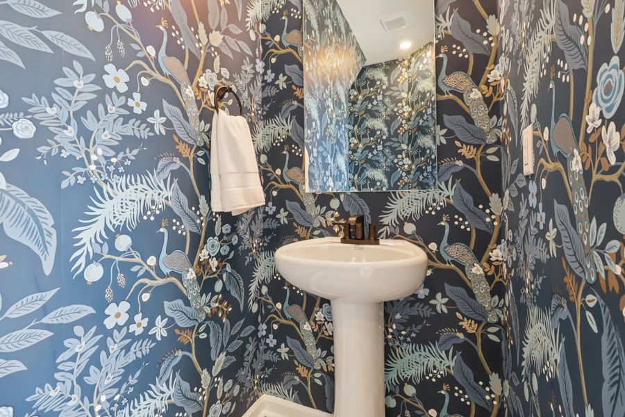 Makenzie II - Bathroom