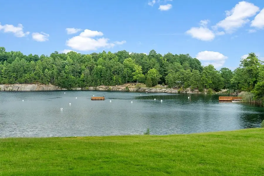 14-minute drive to Fantasy Lake Adventure Park