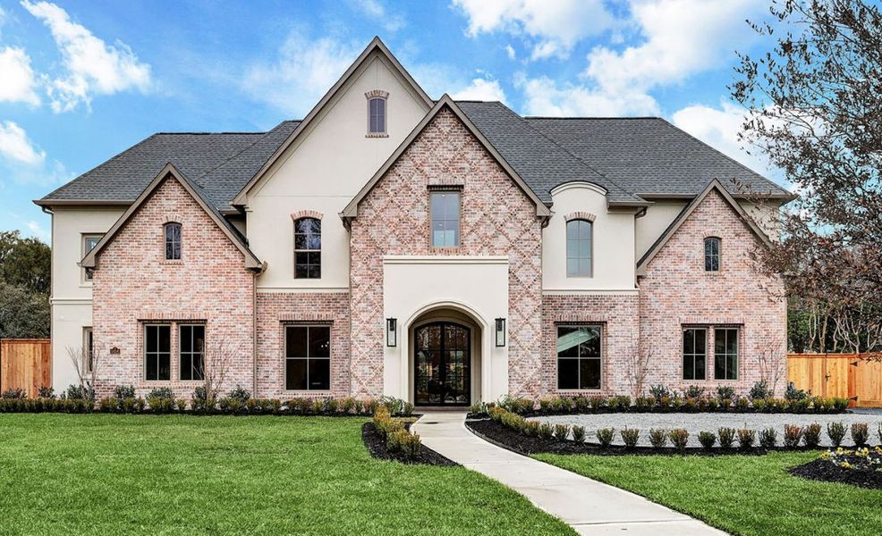 Front exterior of a home in the Kings Crossing community, located in Parker, TX (Image 10).