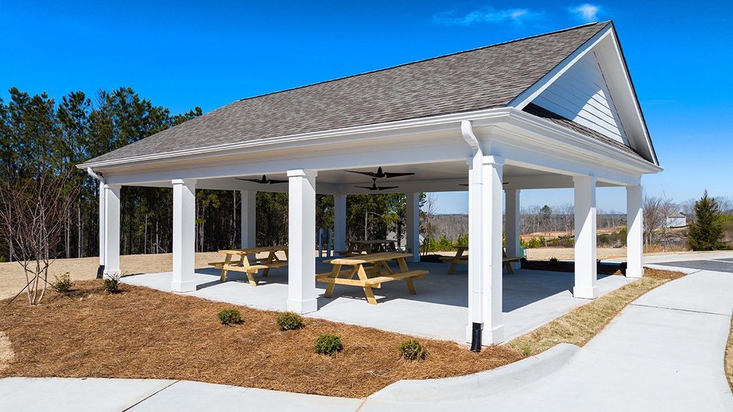 Community amenity available to residents of Oaks at Cedar Grove in Fairburn (Image 32).