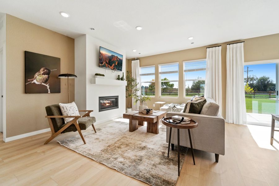 506-Somerset-Living Room