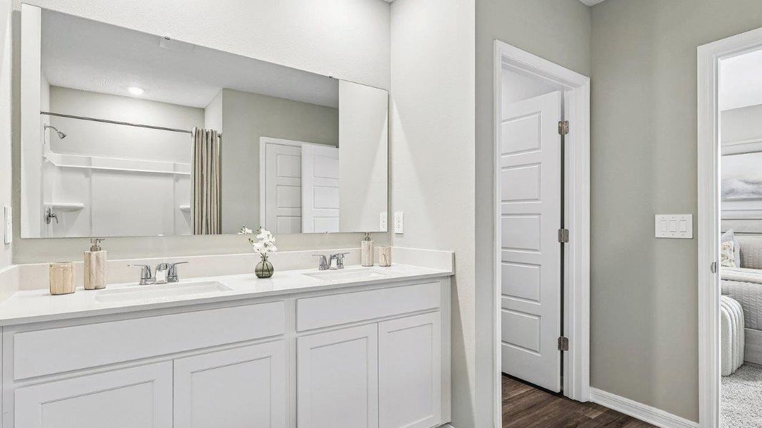 Furnished interior in a model home at Wynnstone in Davenport (Image 42).