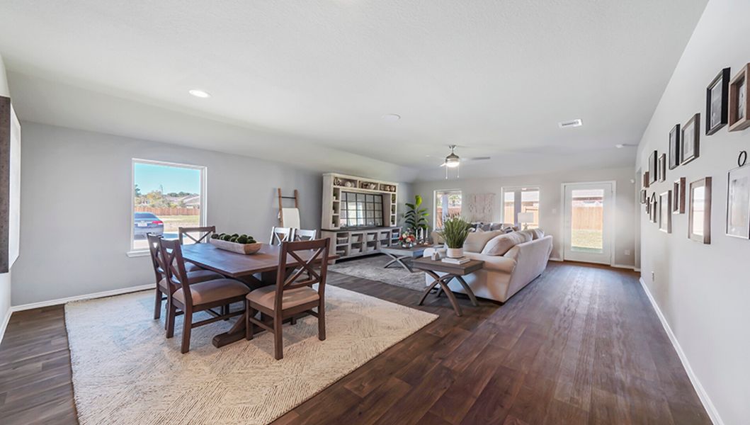 Image 18 of the Barton Woods community in Conroe, TX.