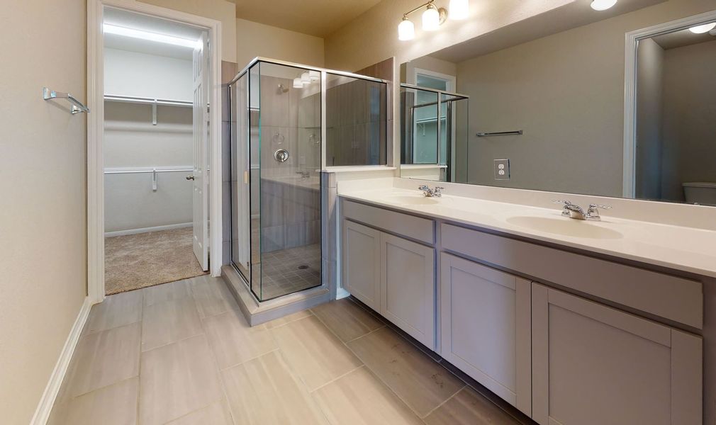 Image 30 of the Lakeshore at Towne Lake Townhomes community in Cypress, TX.