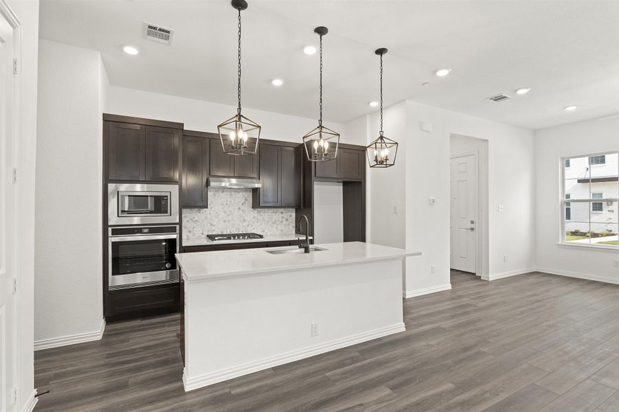 Image 107 of the Legends Crossing - Bungalows community in Irving, TX.