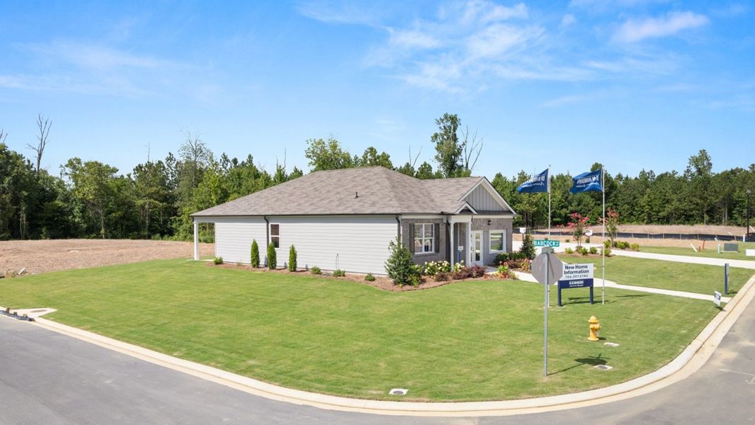 Front exterior of a home in the Northberry community, located in Rome, GA (Image 13).