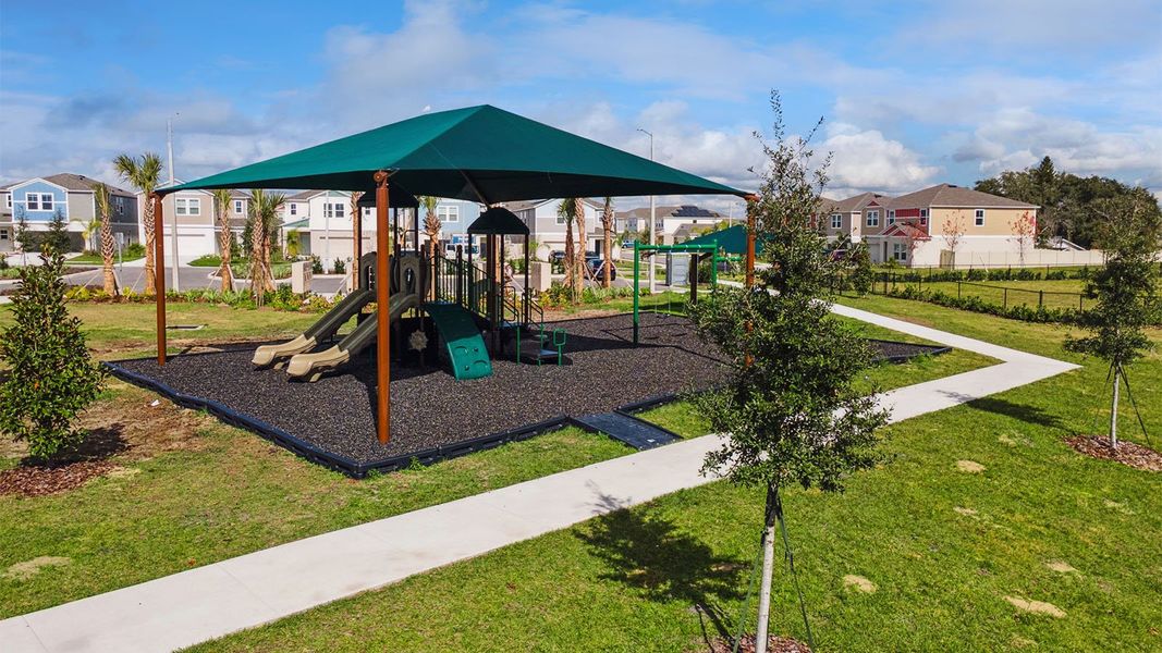 Community amenity available to residents of Bradbury Creek in Haines City (Image 11).