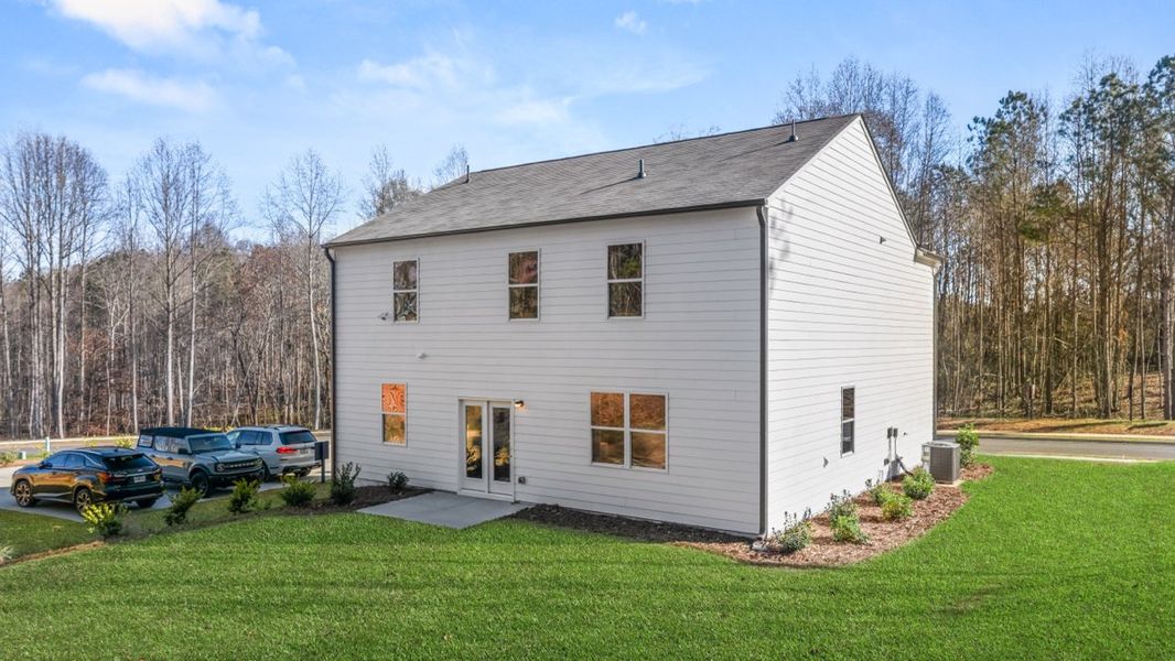 Exterior details of a home in Oconee Overlook, Gainesville (Image 10).